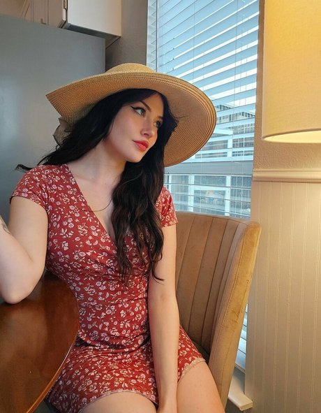 ItsLeslie high quality pornstar pics