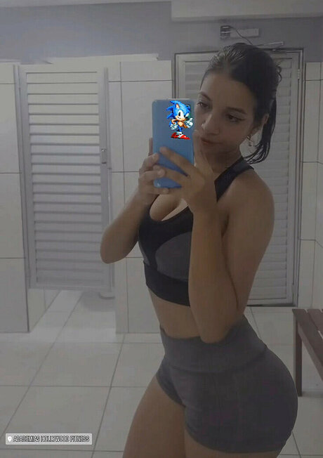 Yasmim kesia model galleries