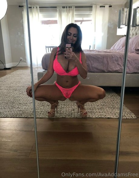 avaaddamsfree pretty model galleries