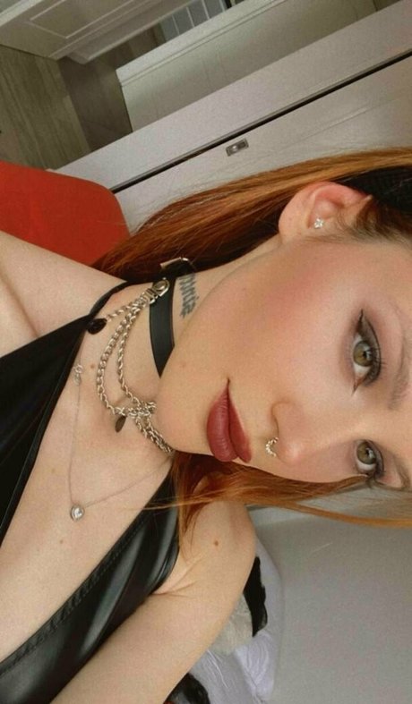 aliciaginger erotic star gallery