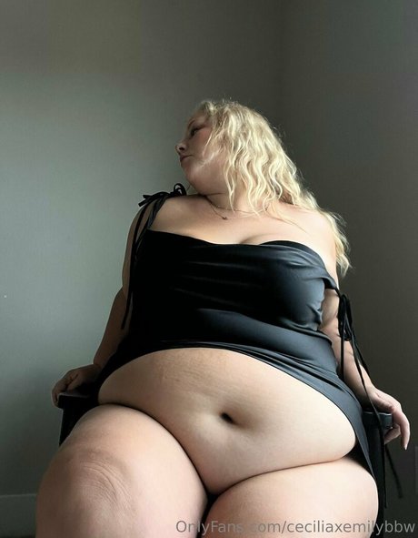 ceciliaxemilybbw erotic model pictures
