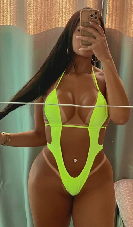 Ana Paula Oliveira model exclusive image