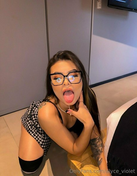 alyce violet pretty model gallery