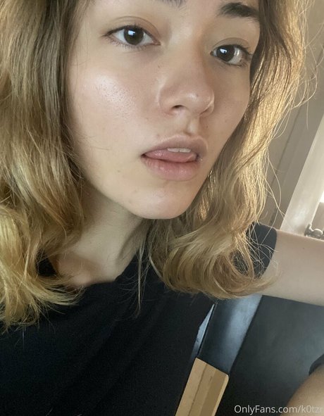 Dronae model nude pics