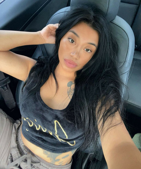 shemale dominatrix onlyfans art nude images