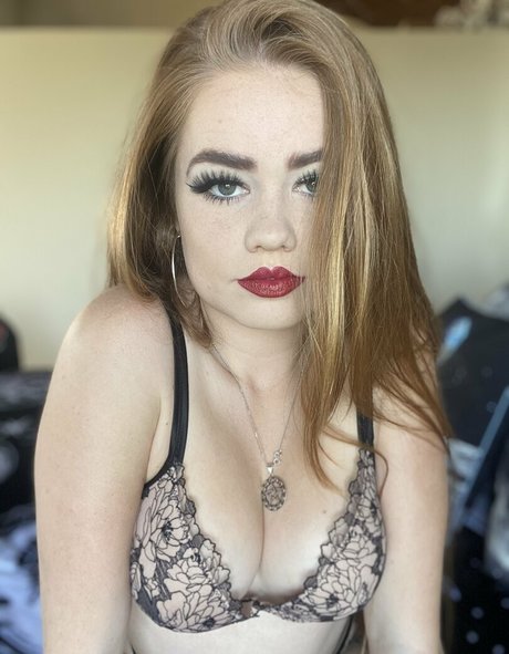 findomroxy1 porn actress picture