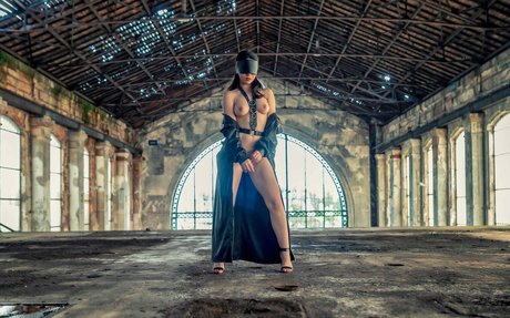 Taleia Model star top archive