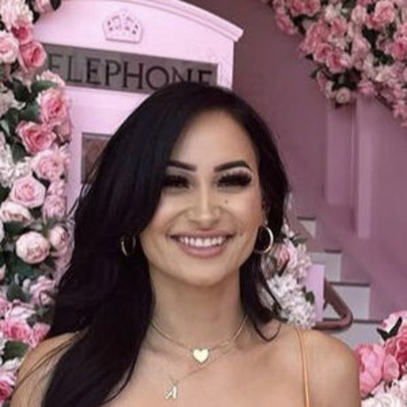 Alesia Tess Ortega hot star images