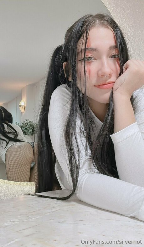 SilverRiot nice pornstar picture