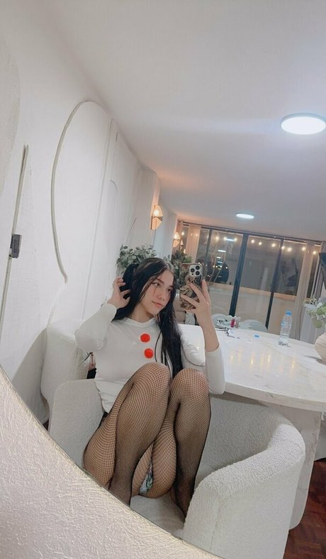 SilverRiot model naked photo