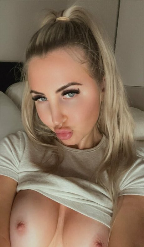 HaleyySmith model top archive