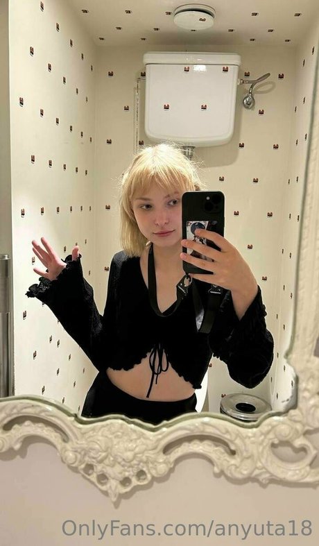 anyuta18 model naked images