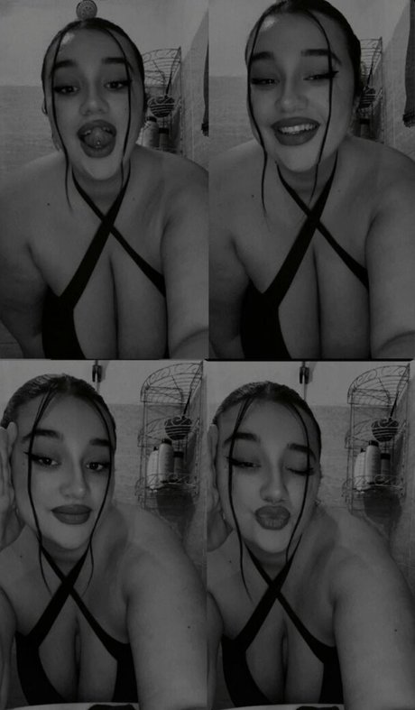 neereeewiii model sexy galleries