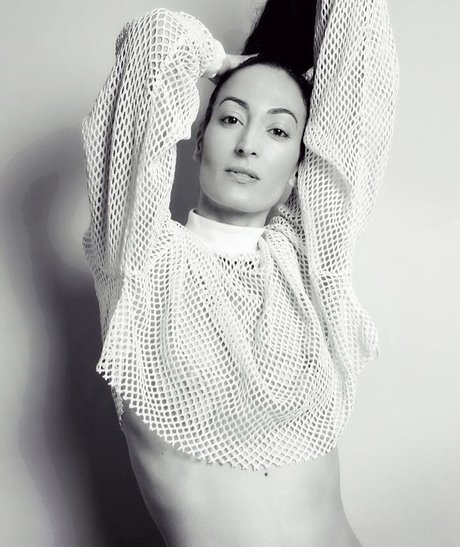 Laetitia Eido star sexy pictures