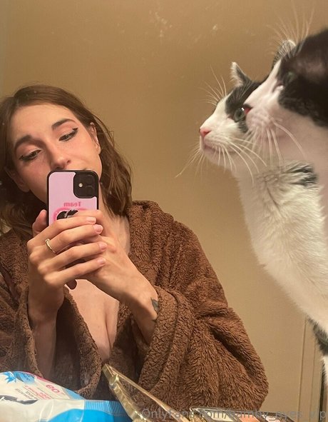 bamby eyes vip model sexy pics