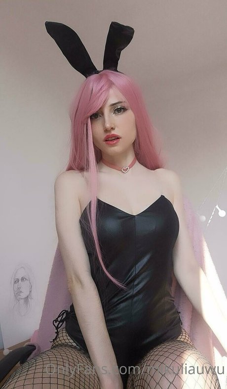 mikuliauwu adult model pics