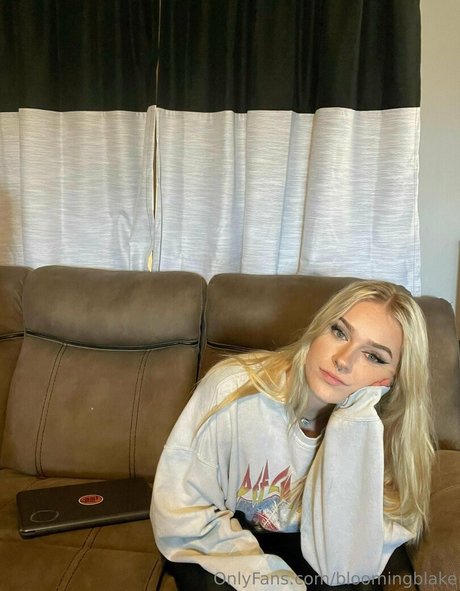 curly ebony onlyfans sexy photos