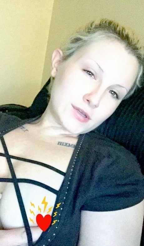 katiiemaedagoat top actress pics