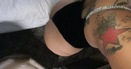 monicabunz art model images