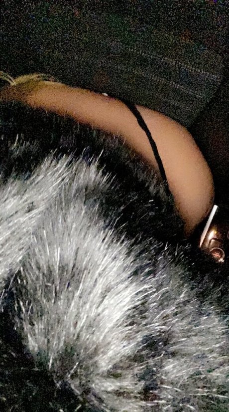 monicabunz beautiful pornstar pics