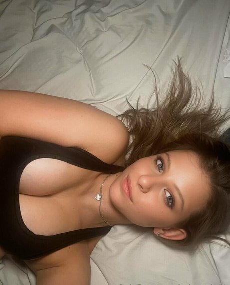 Kelsey Night nudes model archive