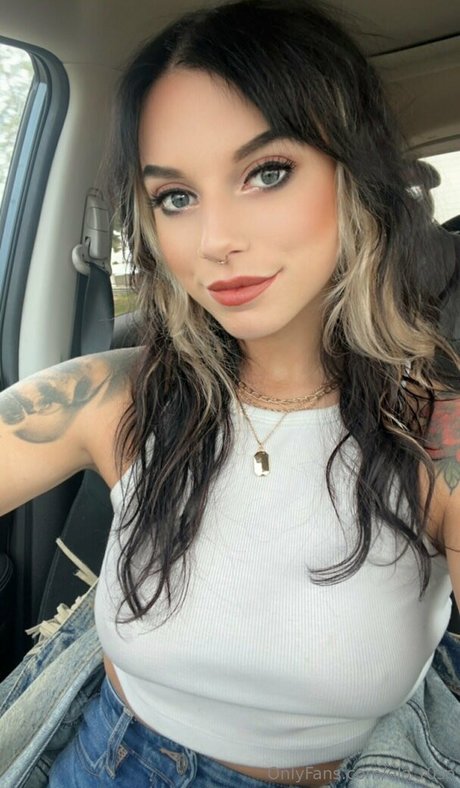 Ela Rose exclusive actress image