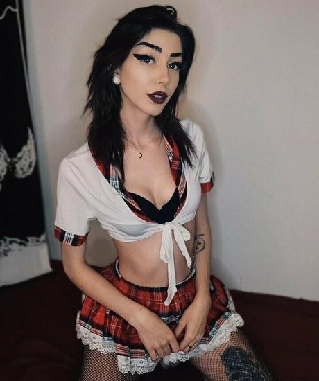 omgvelvet pretty pornstar img