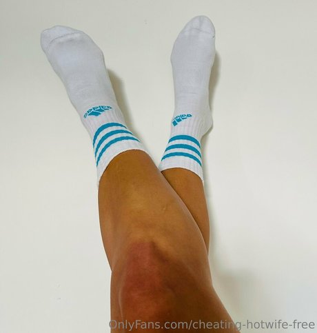 cheating hotwife free naked star photo