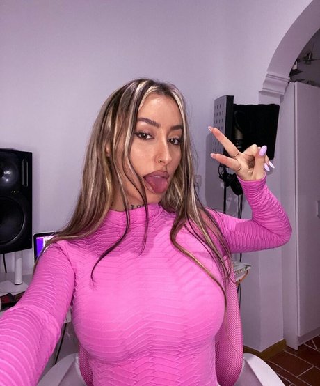 larataylorbb star sex photo