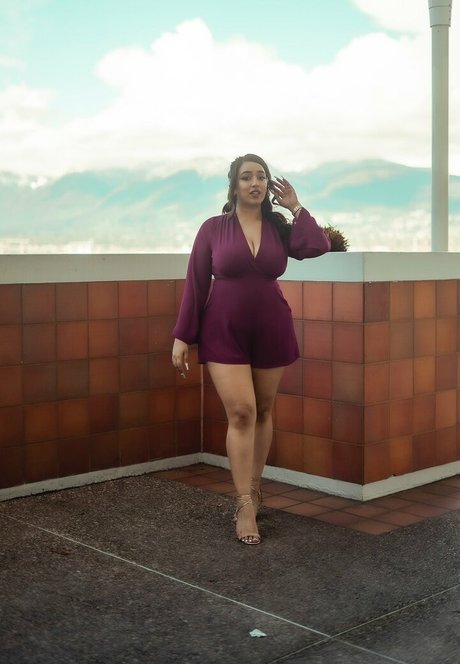 iamrakhi exclusive star image