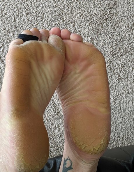 flirtyf33t94 pretty actress pictures