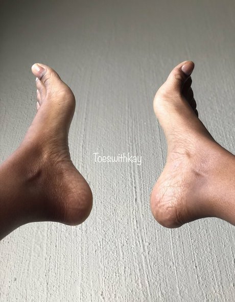 toeswithkay2 star nude pic