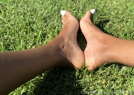 toeswithkay2 model nude photo