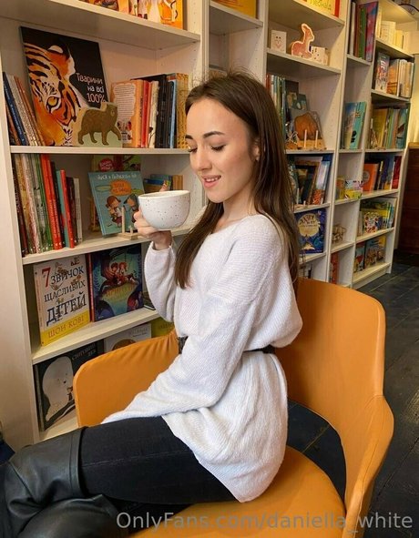 curvy sex onlyfans art nude galleries