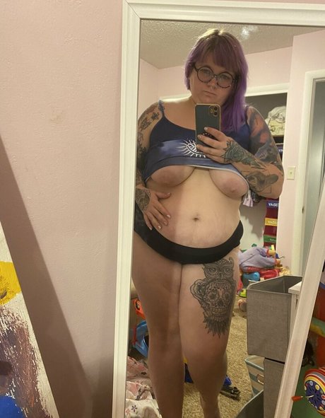 thicc n spooky perfect actress image