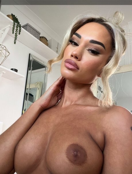 hxnnxhxxo star porn pic