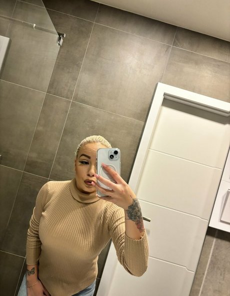 candyylovee99 beautiful star photos