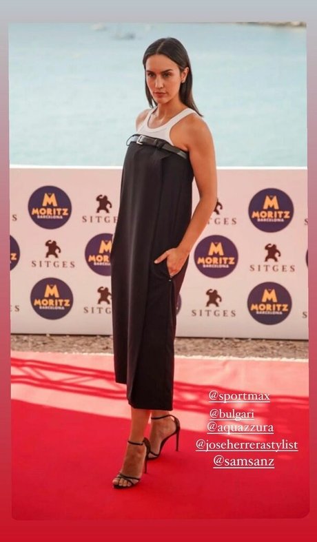 mature hairy pussy onlyfans erotic image