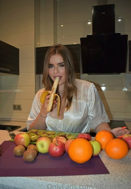 amelia diaz model beautiful galleries