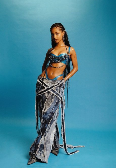 Tyla perfect model galleries