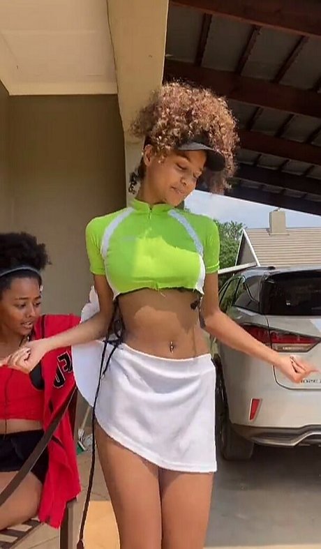 Tyla perfect star photos