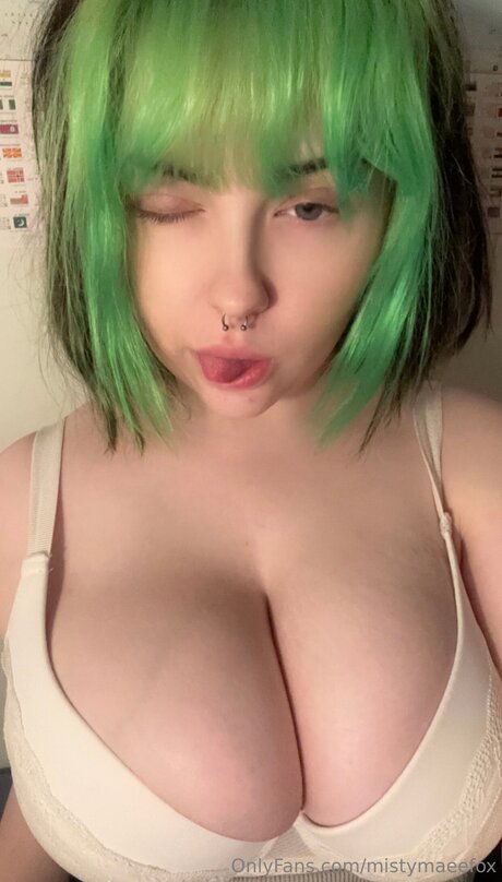 mistymaeefox xxx model photo