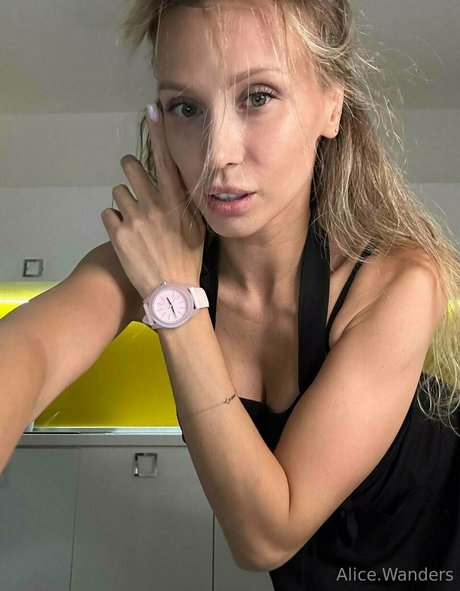 eva wr model exclusive images