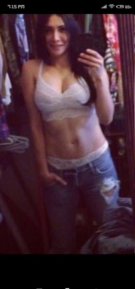 Cari 88 model exclusive photos