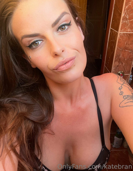 katebran sex model image