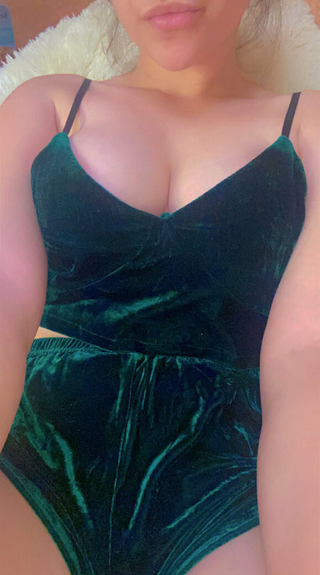 tomastevi naked model picture