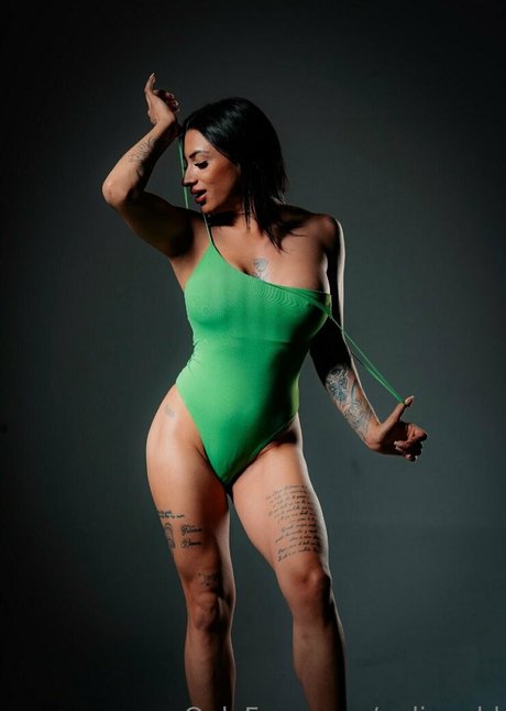 neliagold high quality pornstar pics