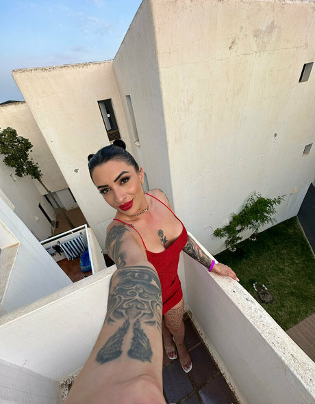 neliagold naked actress pics