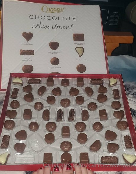 carrotcaketoots model nude pics