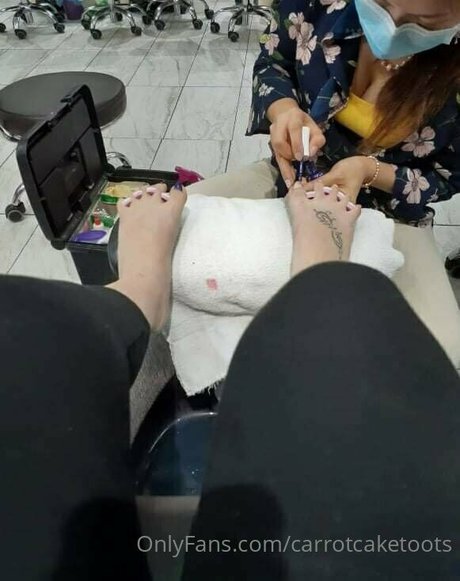 carrotcaketoots erotic star photos